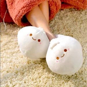 Smoko Lil B Dumpling USB Heated Slippers